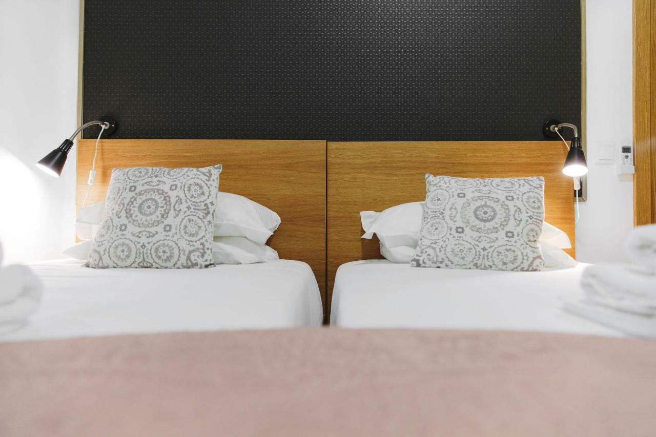 The Colony 3* Porto