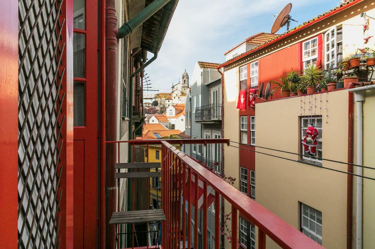 Insight Apartments- With Balcony *