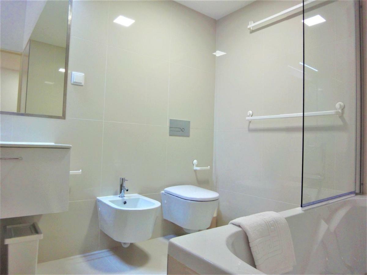 Tiles Apartment Porto