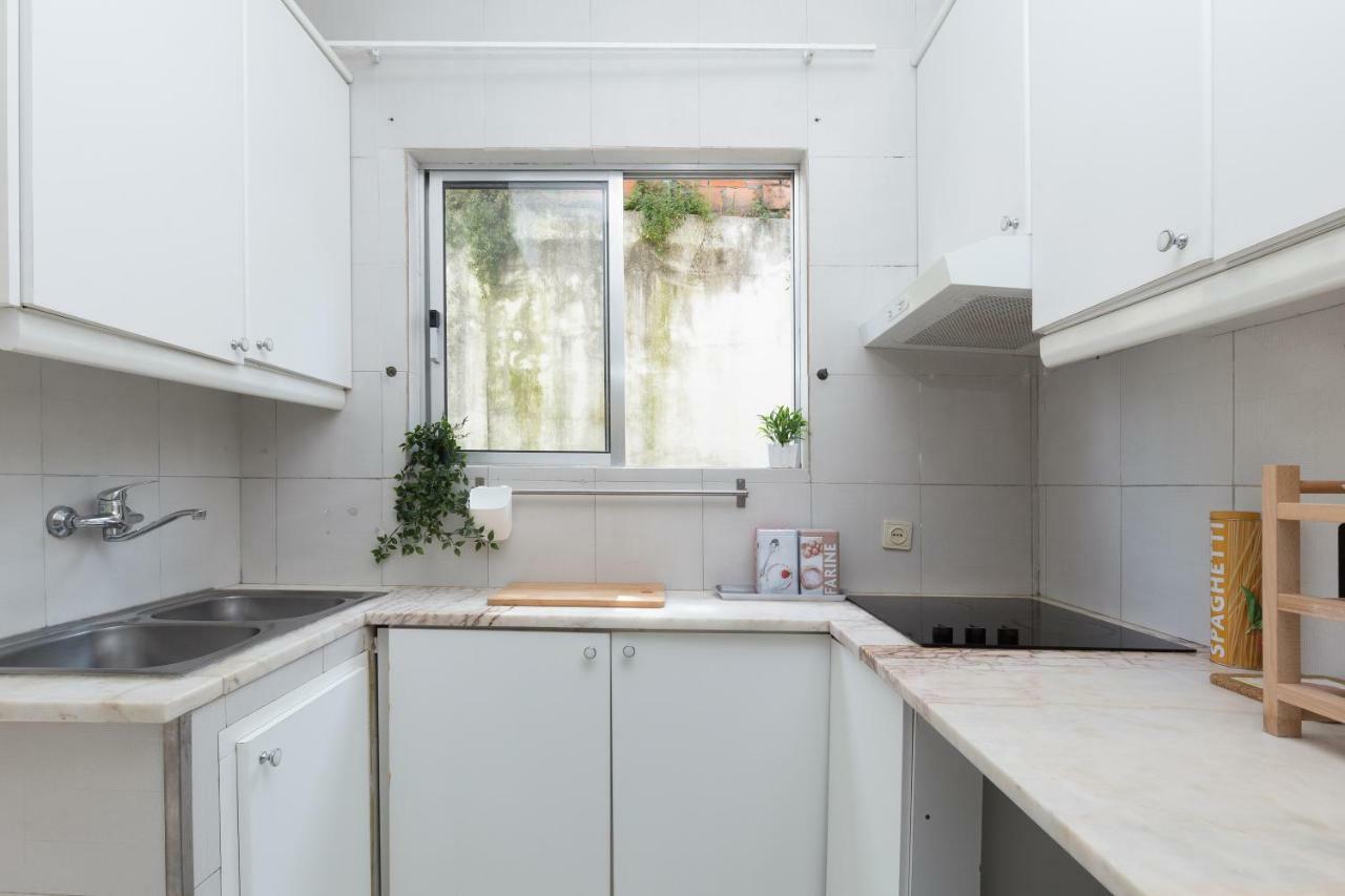 Large Flat W/ Terrace | Ace Location @ Aliados Porto