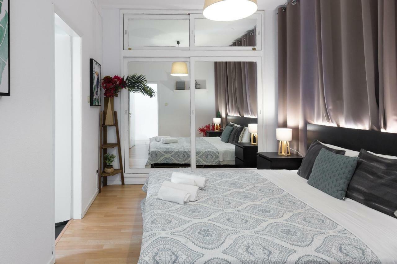 Large Flat W/ Terrace | Ace Location @ Aliados Apartment