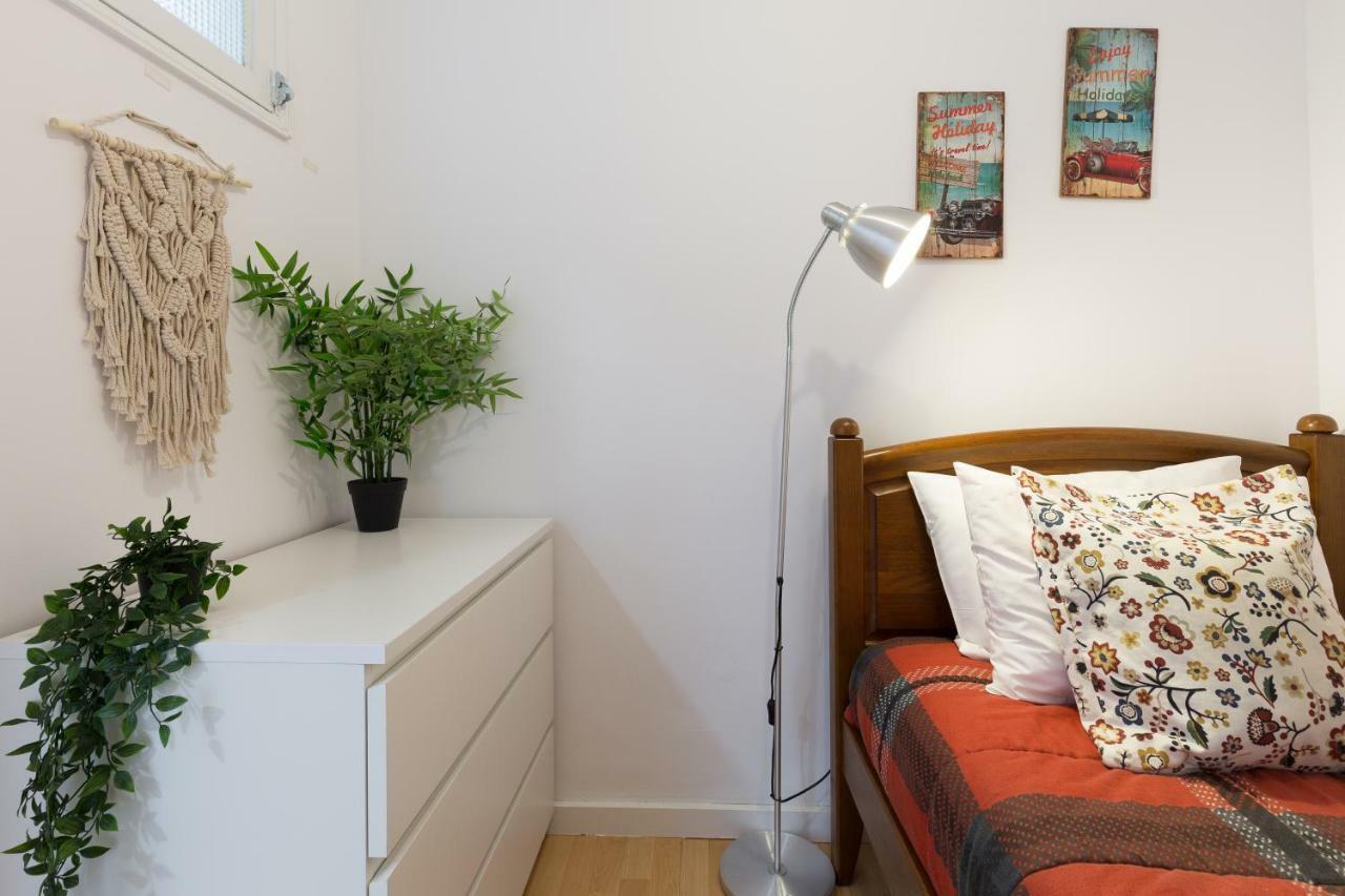 Large Flat W/ Terrace | Ace Location @ Aliados Apartment *