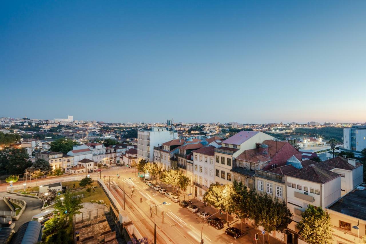 Menina Colina Porto