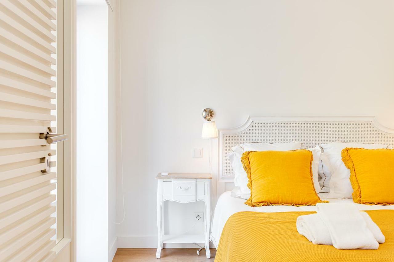 Apartment Wood Premium Downtown By Da'home