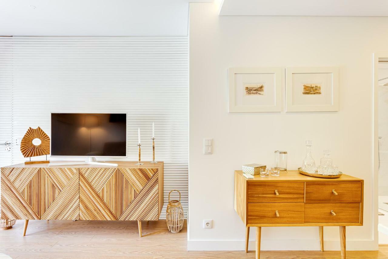 Apartment Wood Premium Downtown By Da'home *