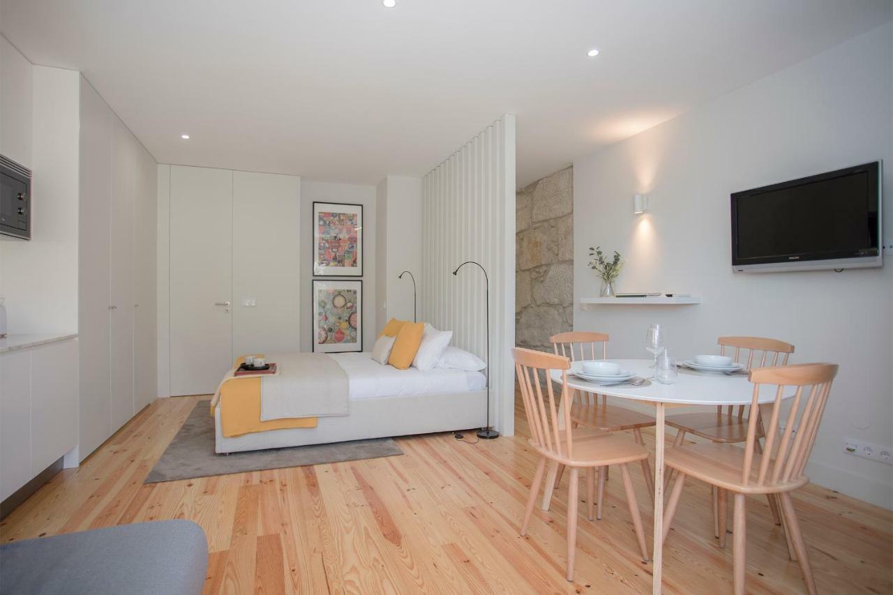 Liiiving In - Charming Downtown Delight Apartamento