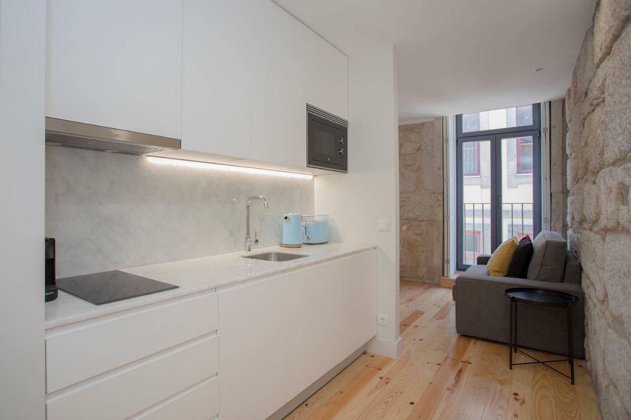 Liiiving In - Charming Downtown Delight Apartamento Porto