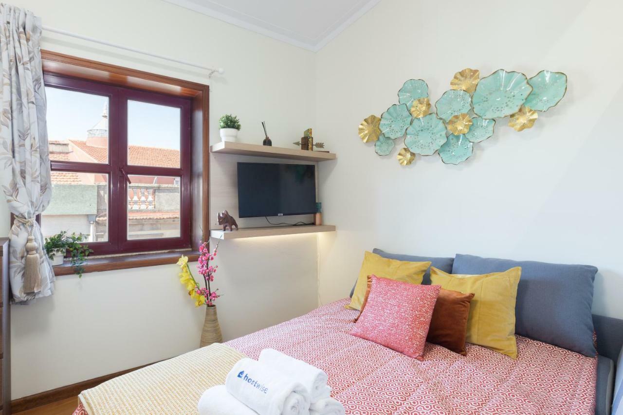 Cozy Sunny Flats By Hostwise