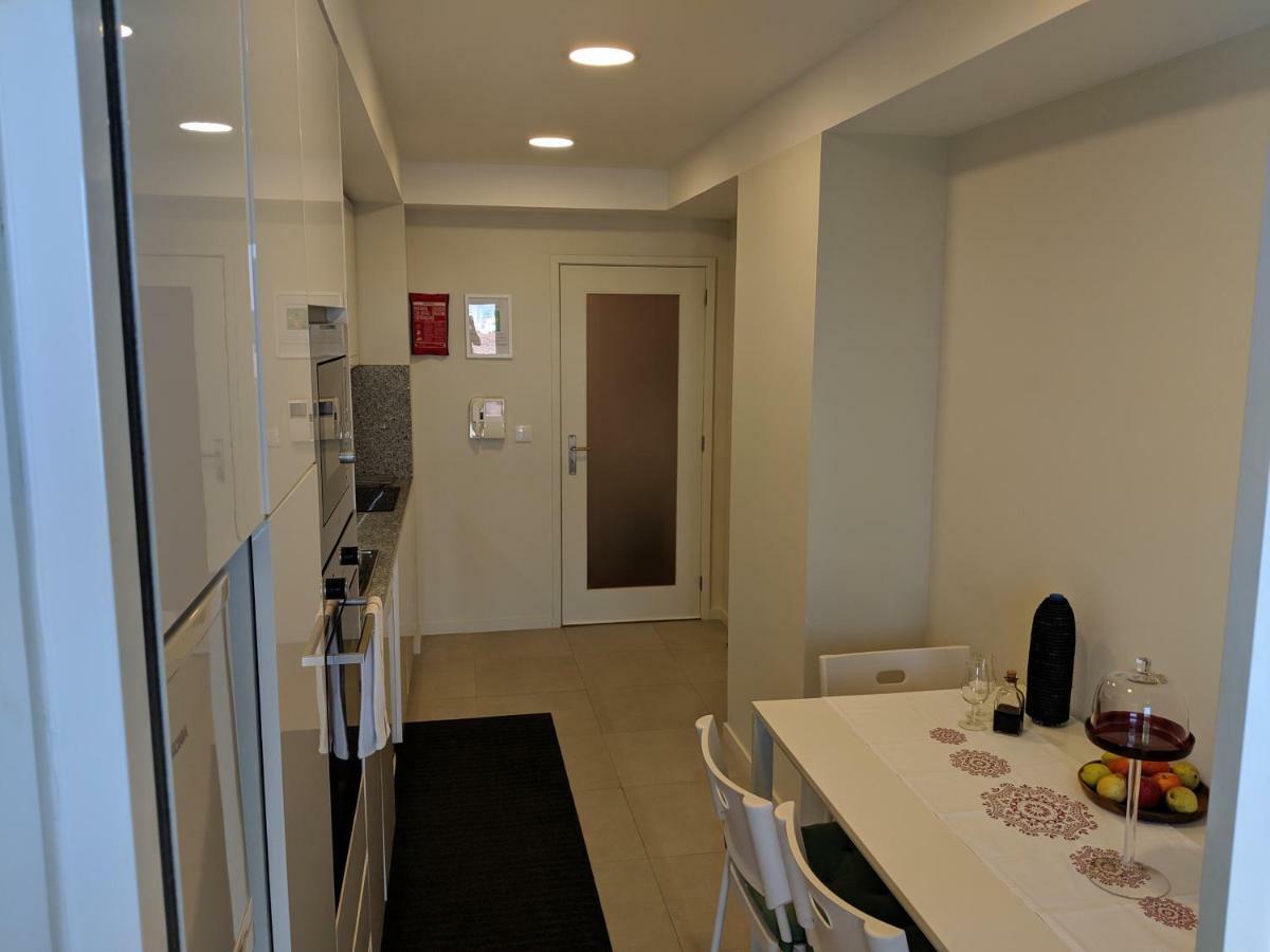 Apartment Em Monsanto - *