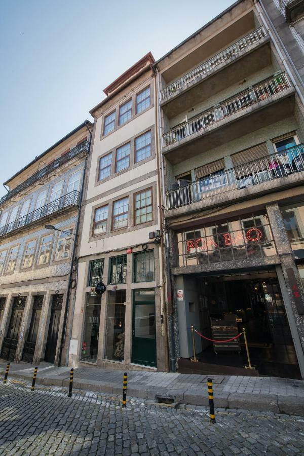 Apartment Baixa24 •p1l• Amplo Estudio Na Baixa Com Varanda Porto