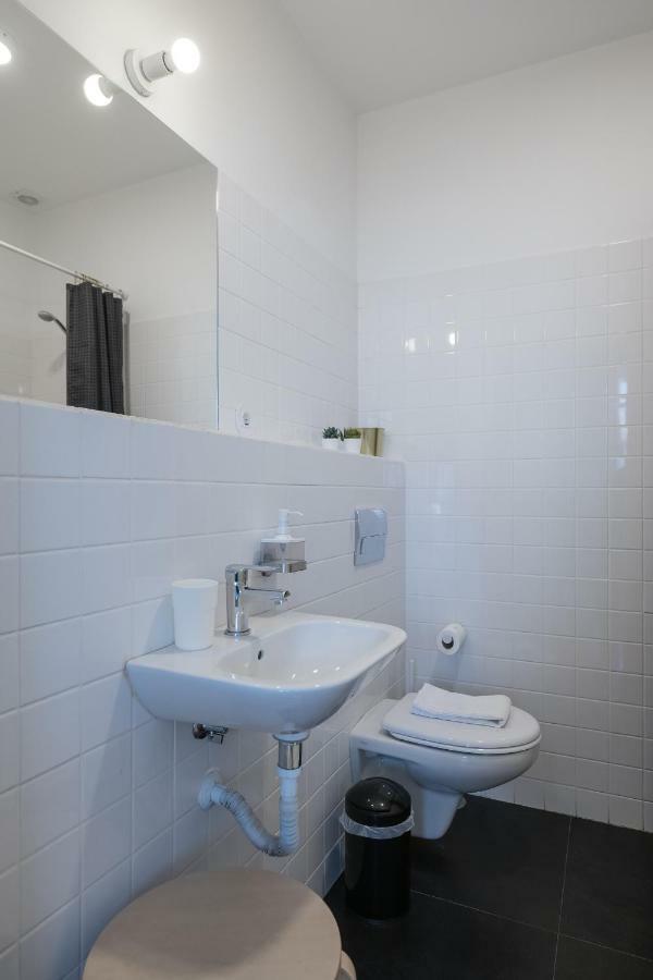 Apartment Baixa24 •p2r• Bright In Vibrant Downtown