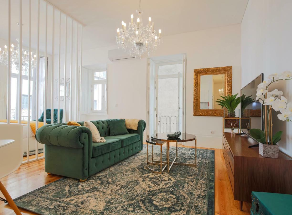 Esmeralda Luxury