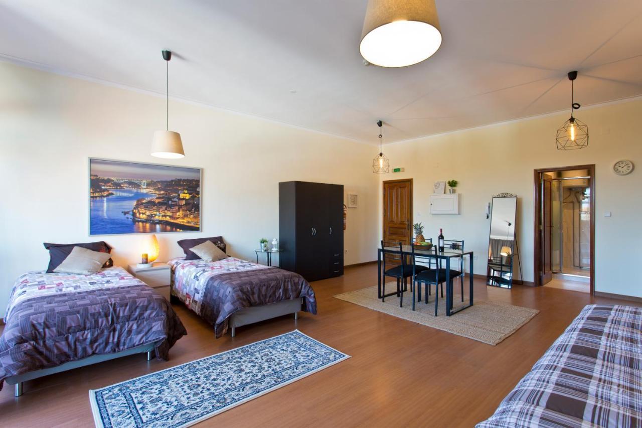 Apartment Cozy Sunny Flats By Hostwise *