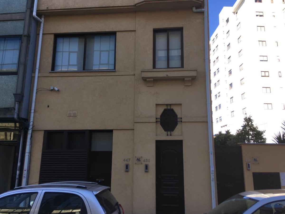Oliveiras Apartment *