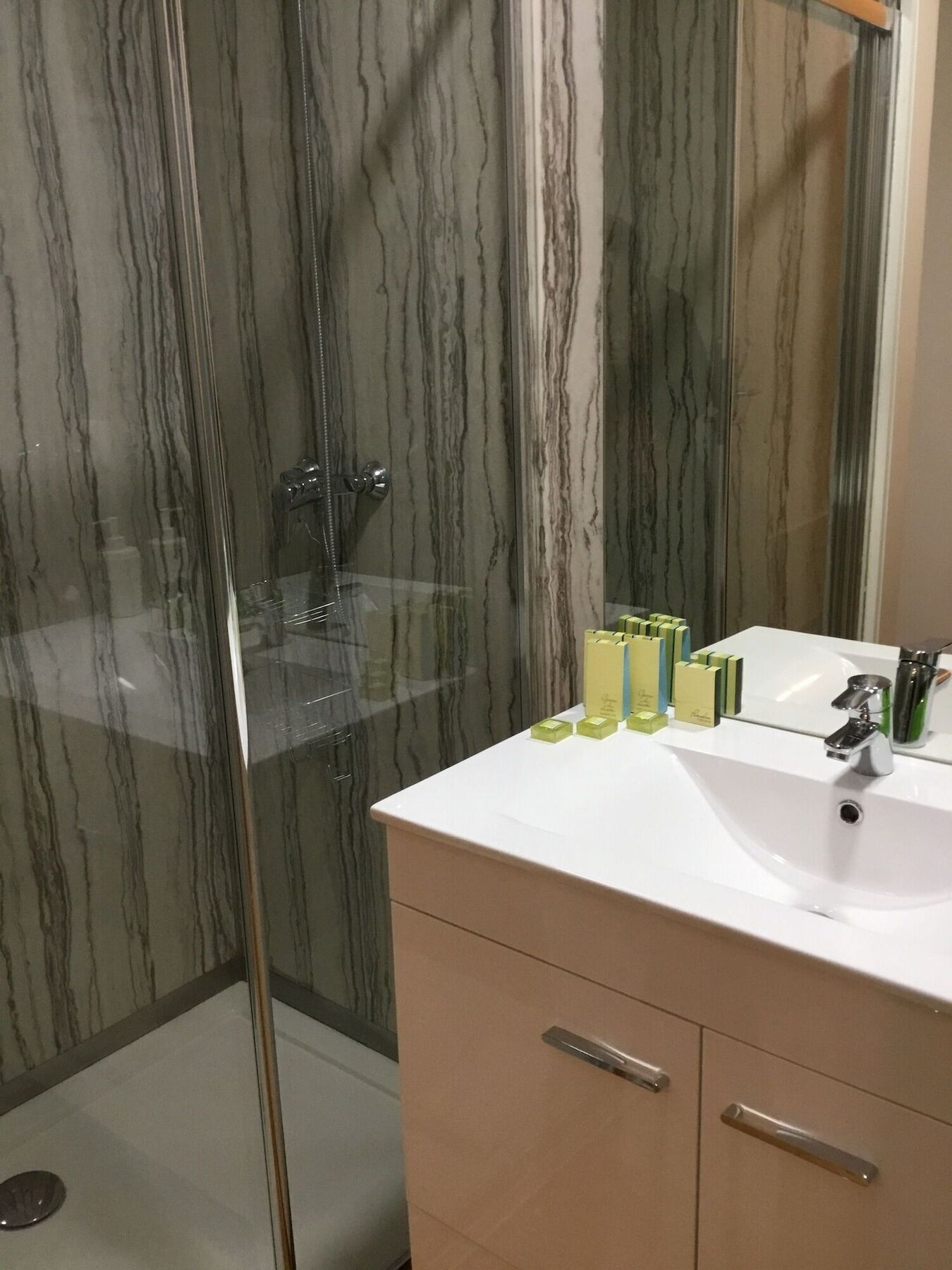 Bed & Breakfast Turista Da Trindade Porto