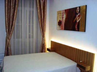 Residencial Portomadrid Guest house Porto