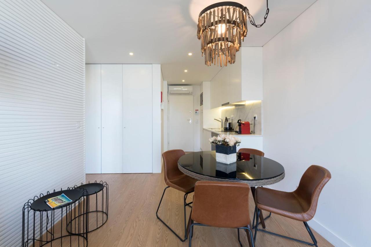 Apartment Lovelystay - Flat W/ Ac & Balcony *