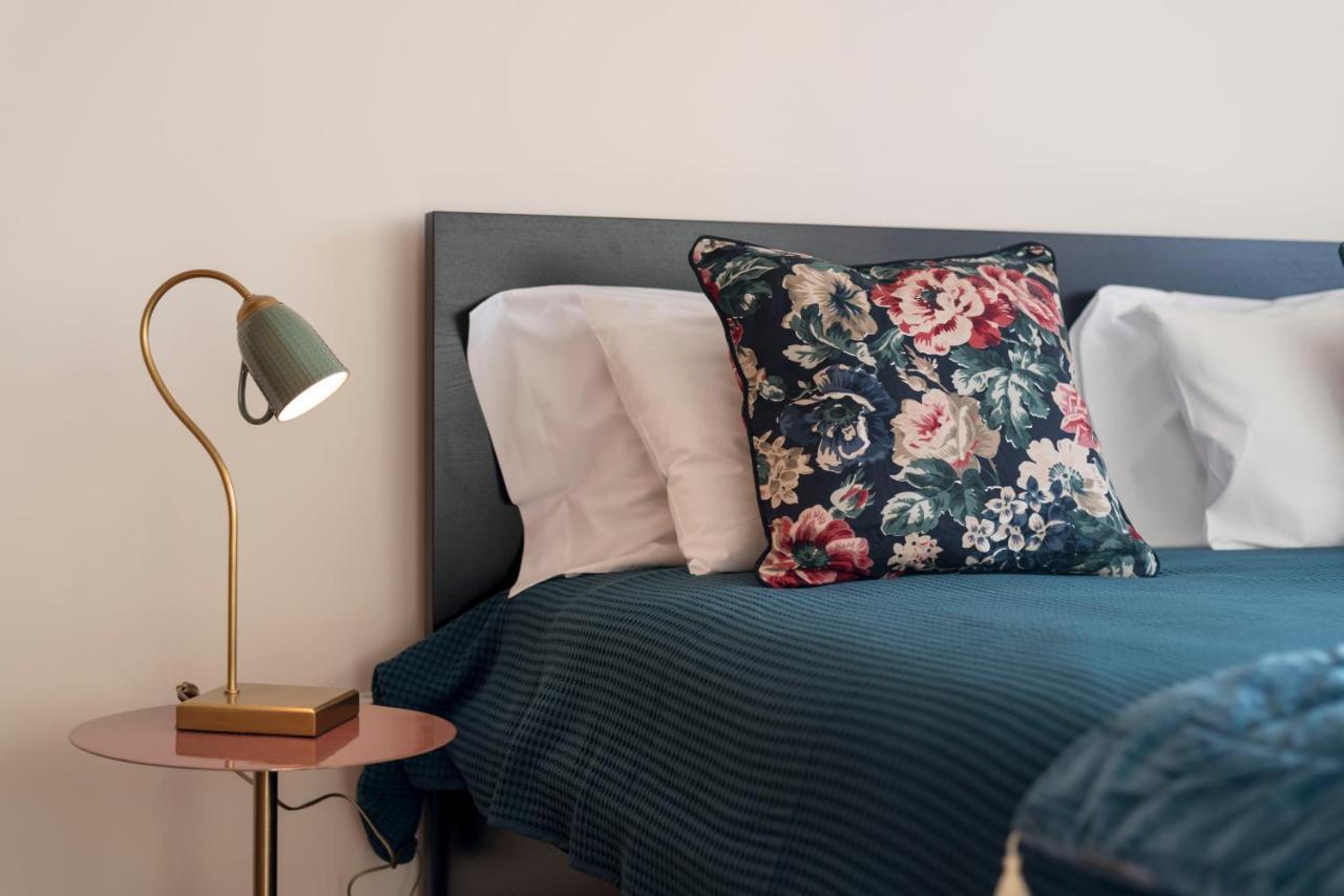 Lovelystay - Homey Feeling Flat W/ Free Parking Apartment *