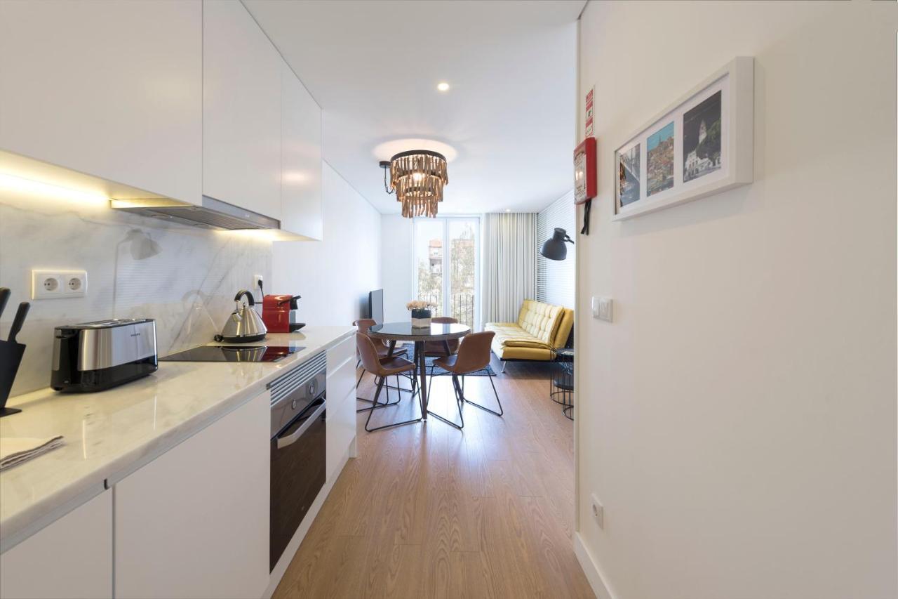 Apartment Lovelystay - Flat W/ Ac & Balcony *