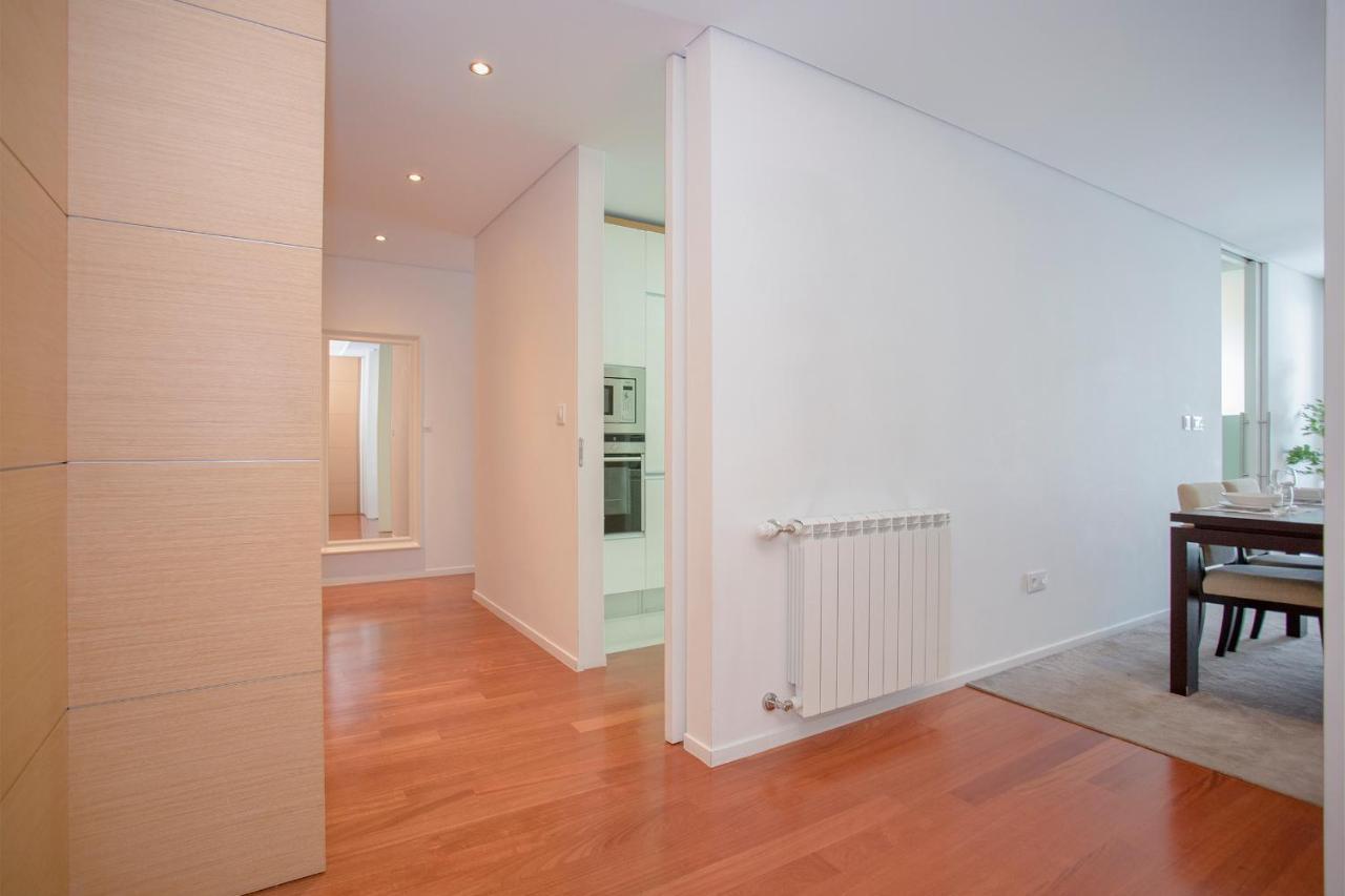 Liiiving In - Balcony Dragao View Apartment