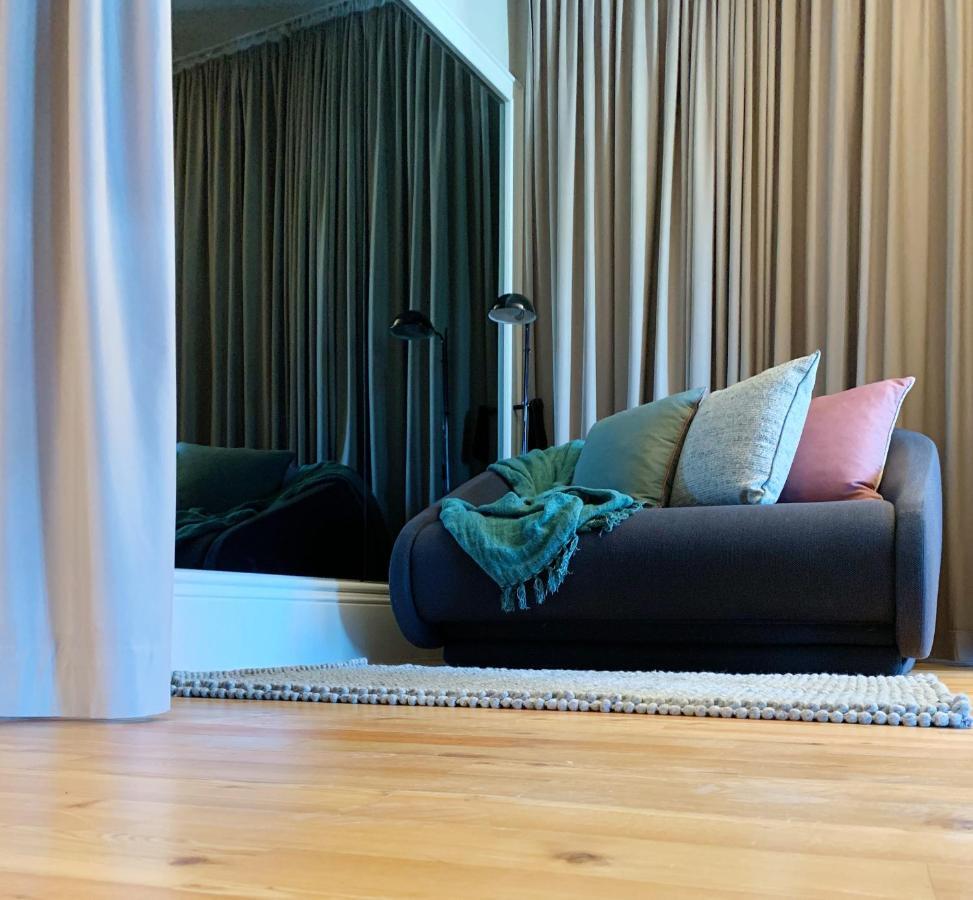 Serviced - Miragaia Apartment