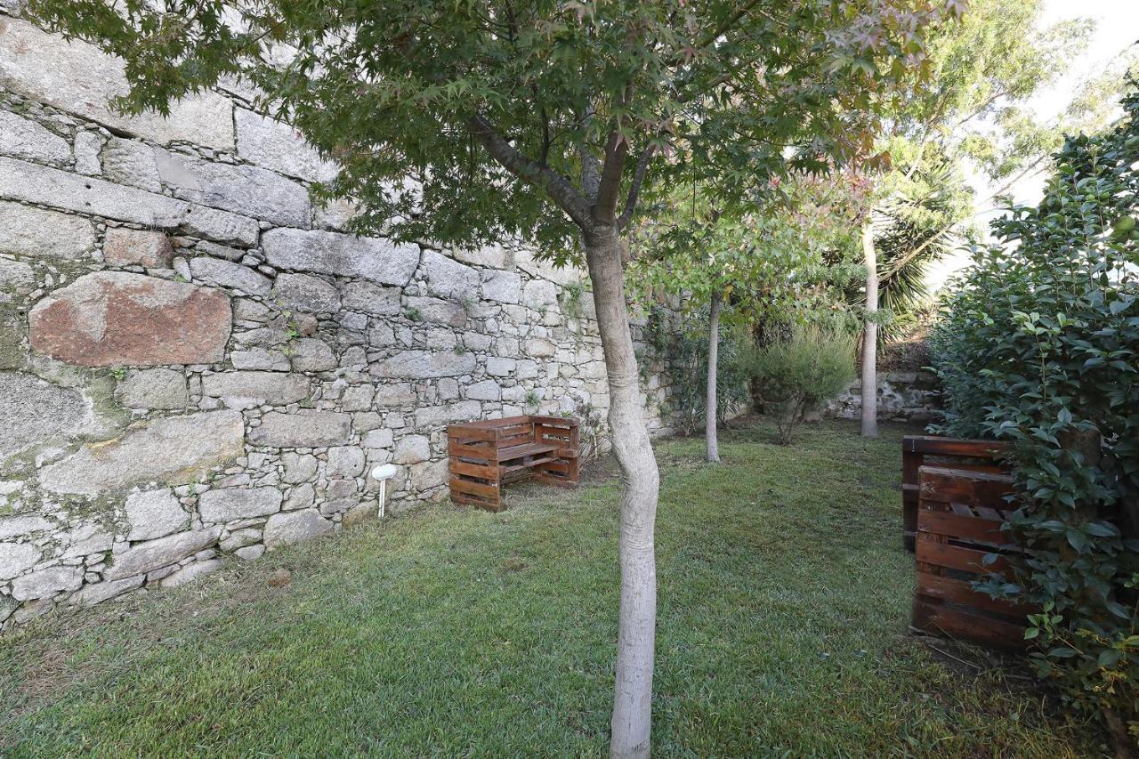 Guest house Almada Charm & *