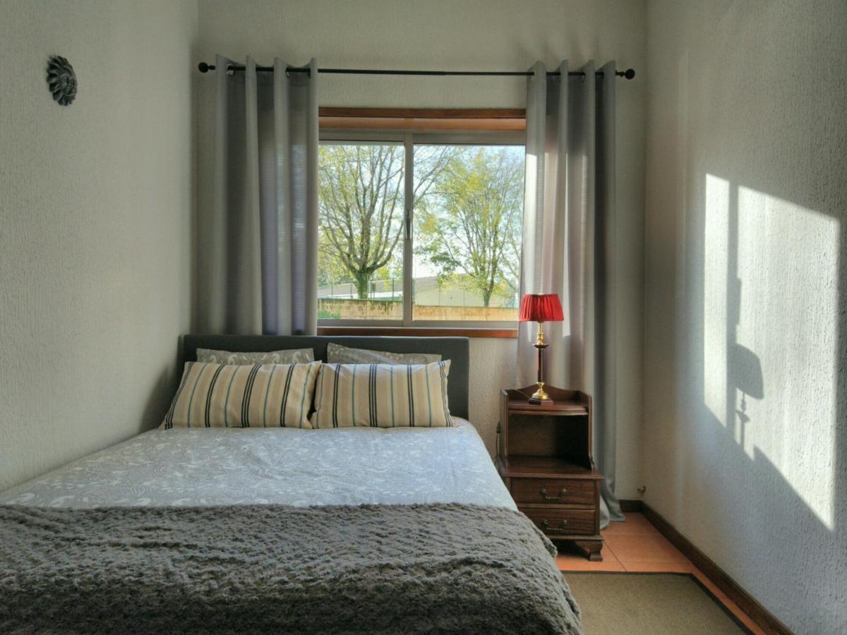 ! Free Parking Street ! Ground Floor With Washer! Apartment Porto