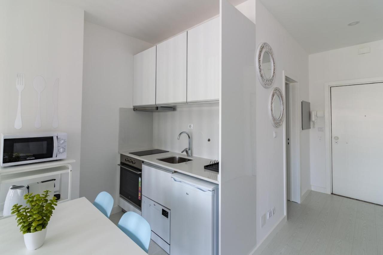 24 Apartment *