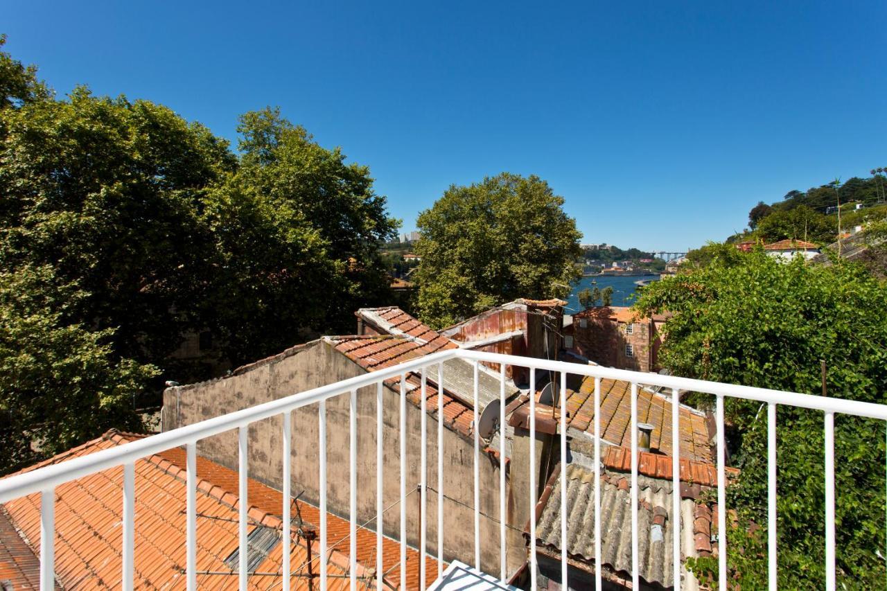 Aposentus - The Light House At Miragaia Apartment Porto
