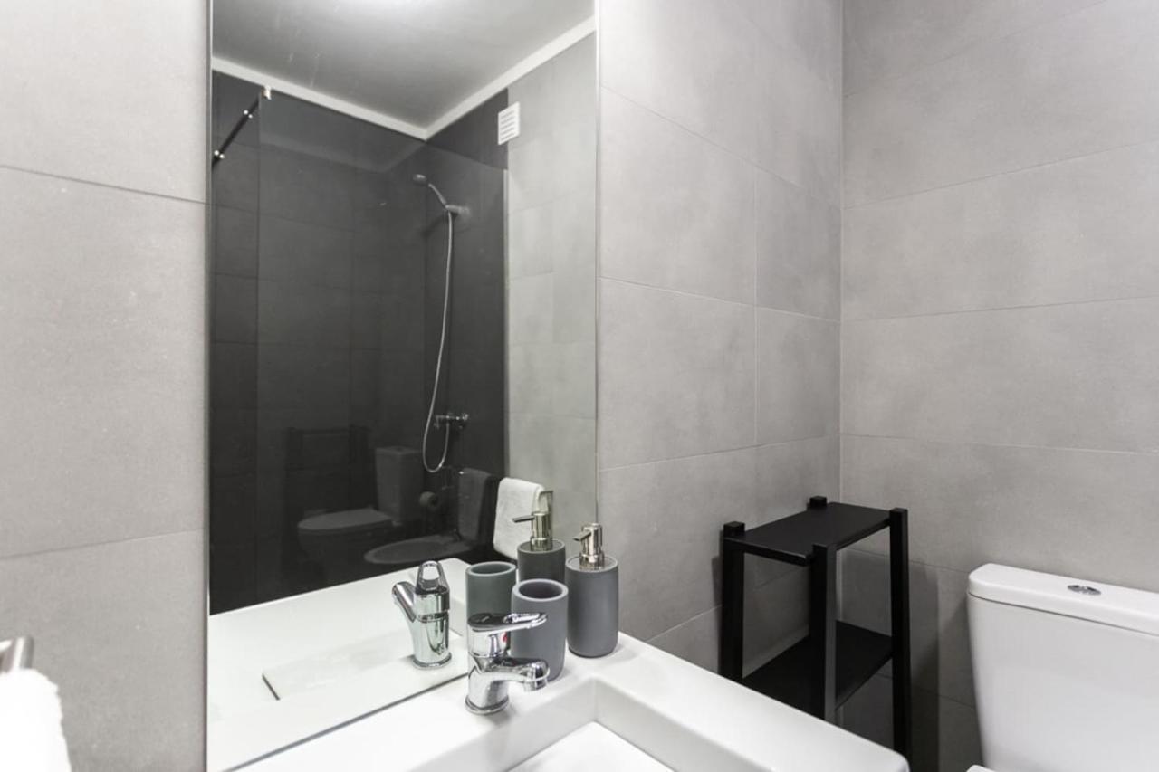 Apartamento Aposentus - Elegant Functionality Downtown Porto