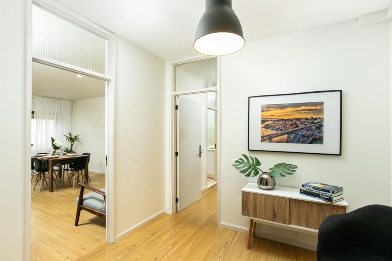 Aposentus - Elegant Functionality Downtown Apartamento