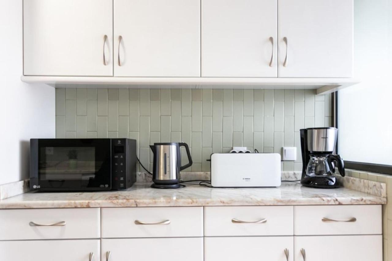 Apartamento Aposentus - Elegant Functionality Downtown Porto