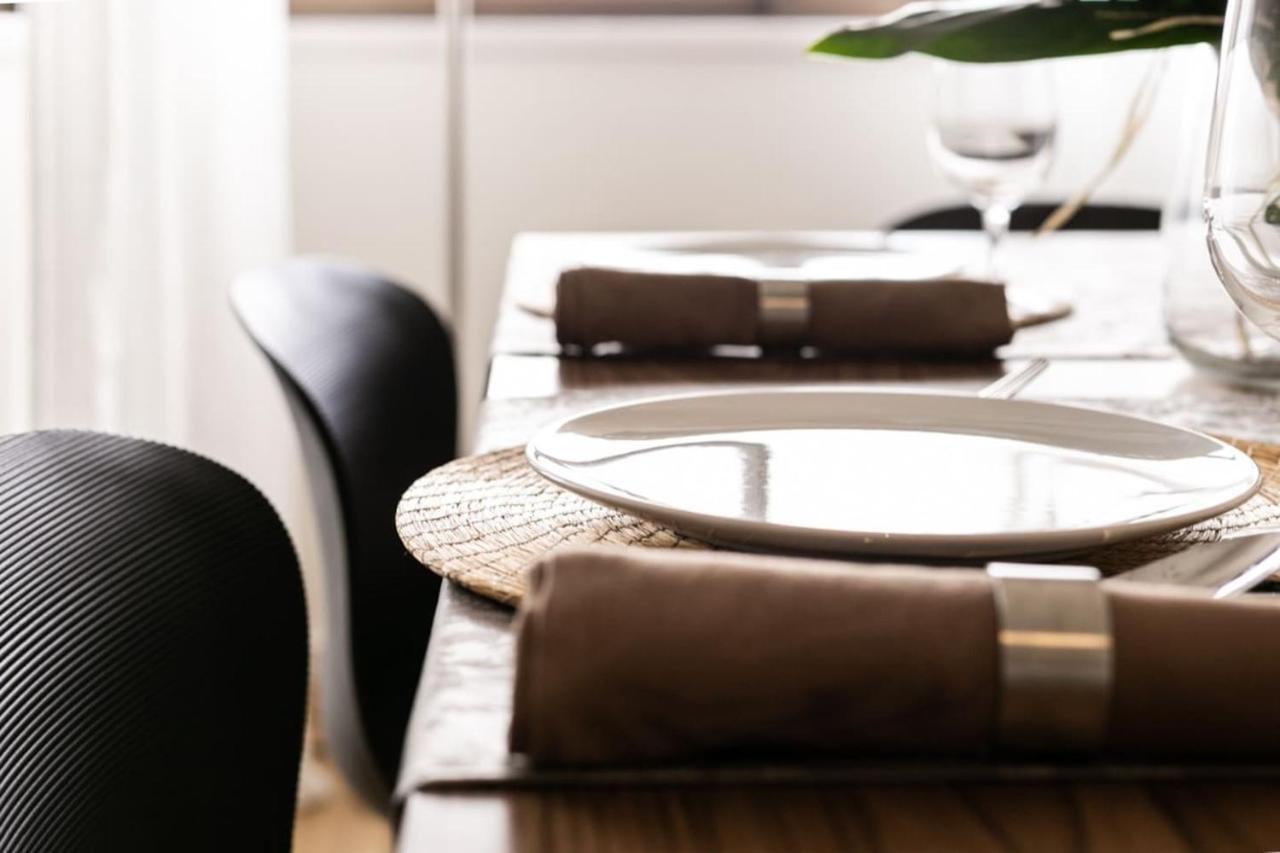 Apartamento Aposentus - Elegant Functionality Downtown Porto