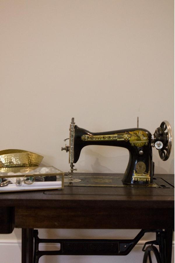Tailor's Apartment *