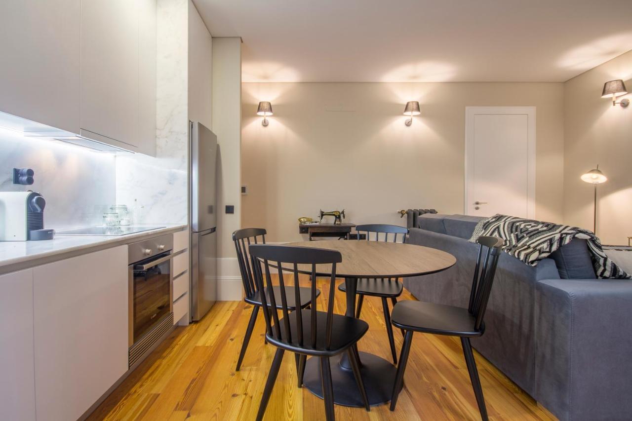 Tailor's Apartment *
