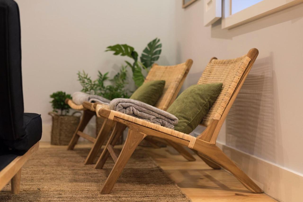 Lovelystay - Peaceful Living W/ Backyard *