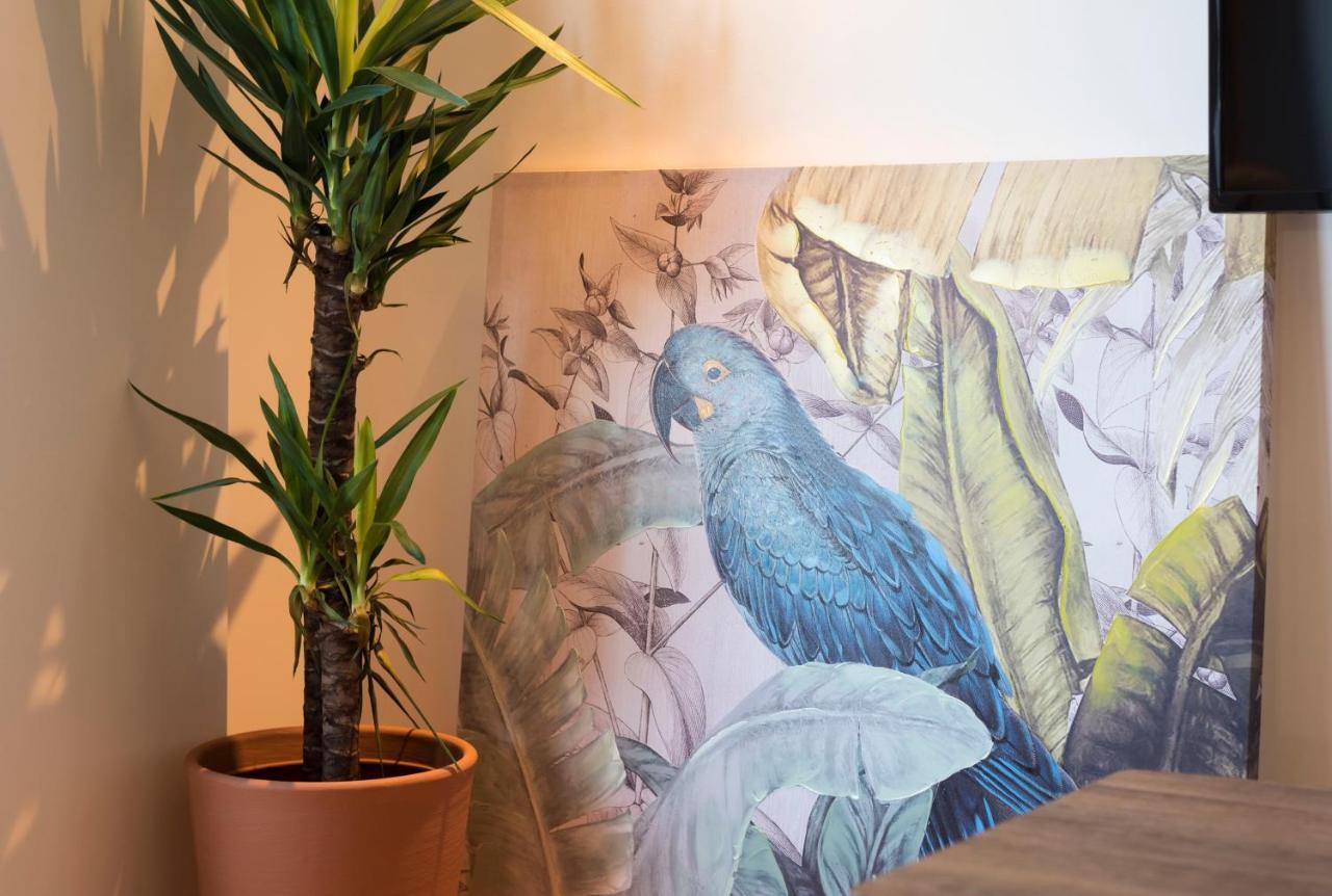 The Blue Parrot Apartment Porto