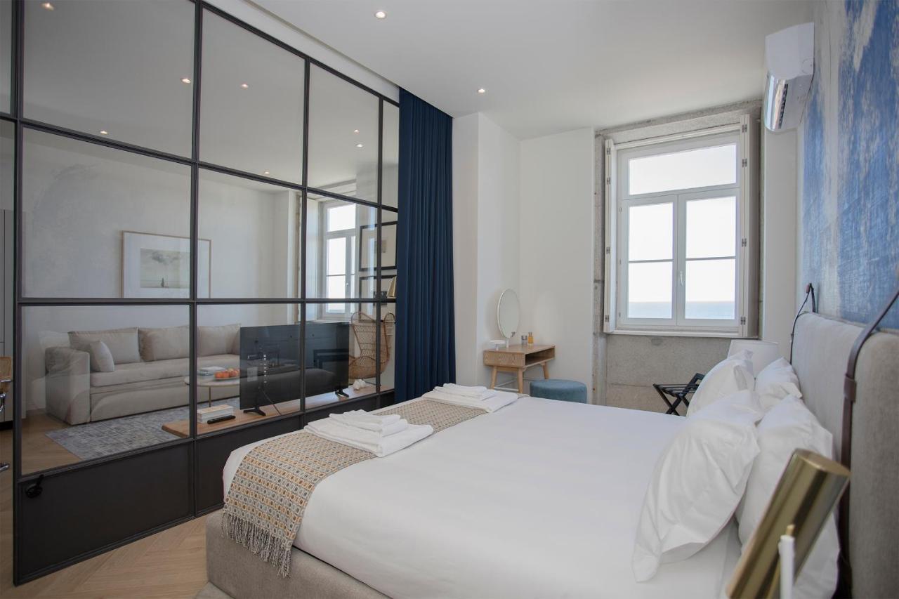 Liiiving In - Luxury Beachfront Porto