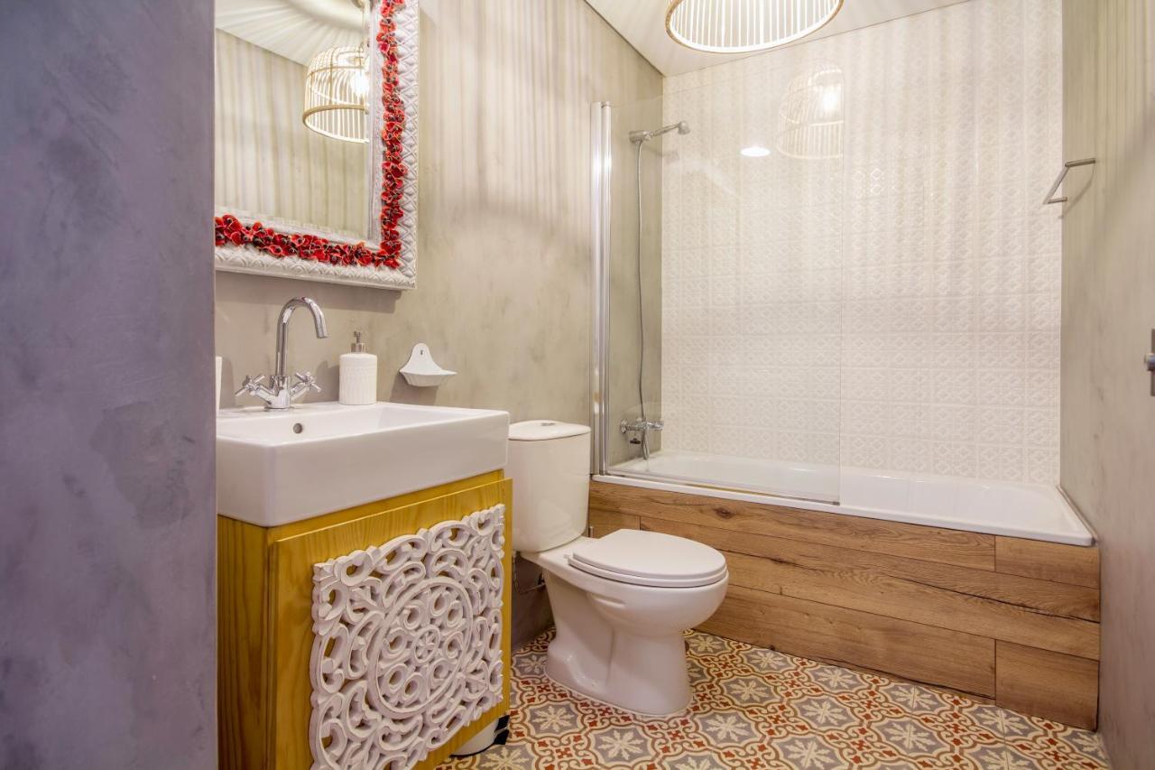 Little Capeli Apartment *