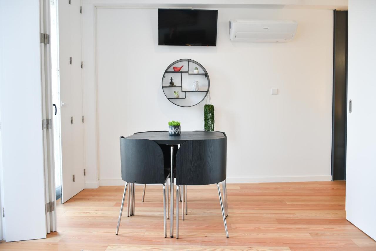 Comfortable&central W/balcony-9 Min Walk Trindade Apartamento Porto