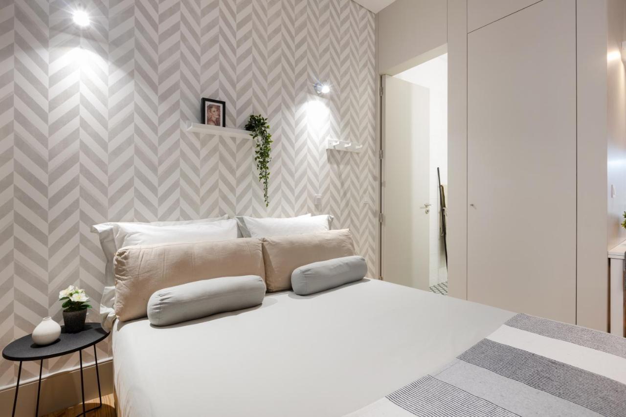 Apartment Sol Modern @ Batalha Metro