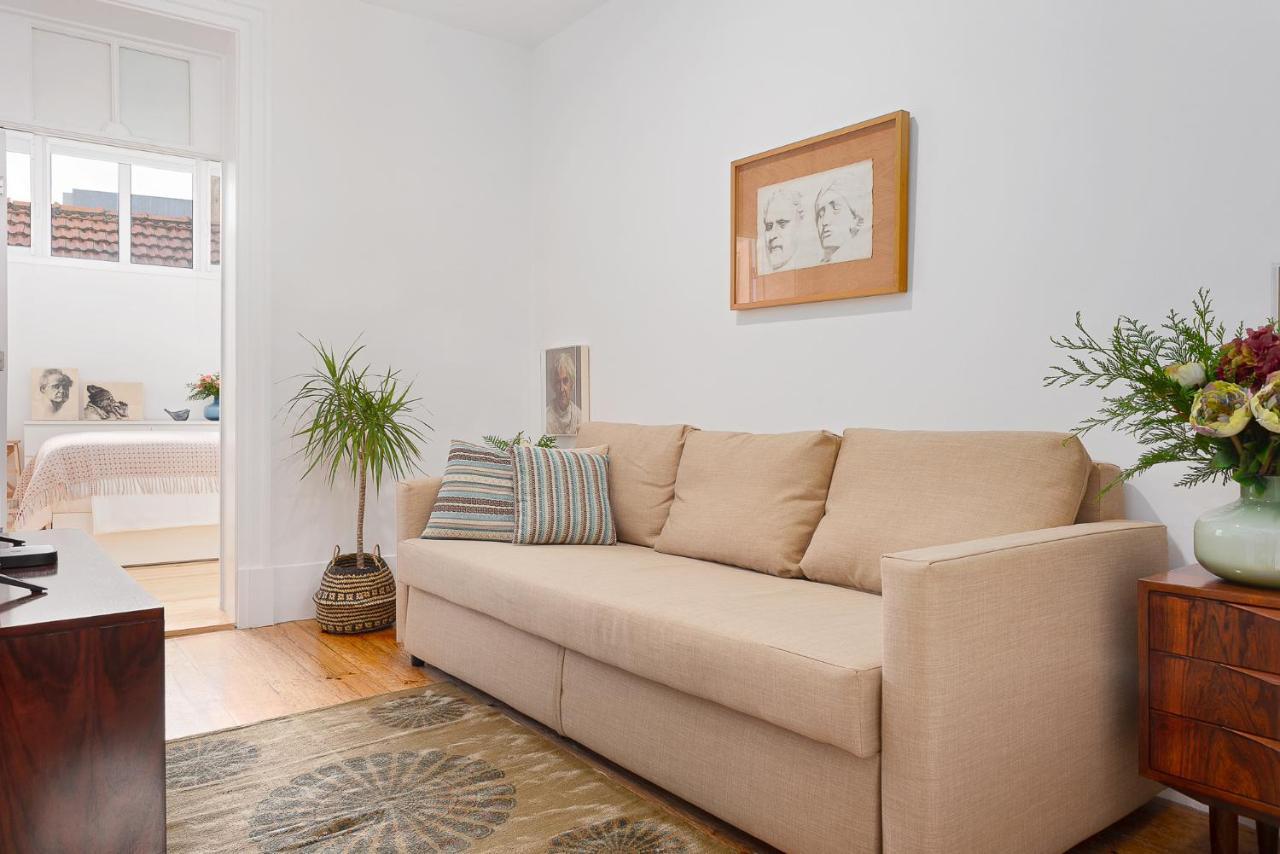 Host Wise - Classic Apartment