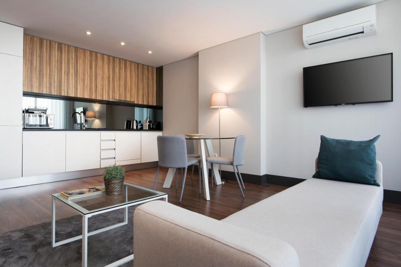 Live In - 68 Regras Appartement *