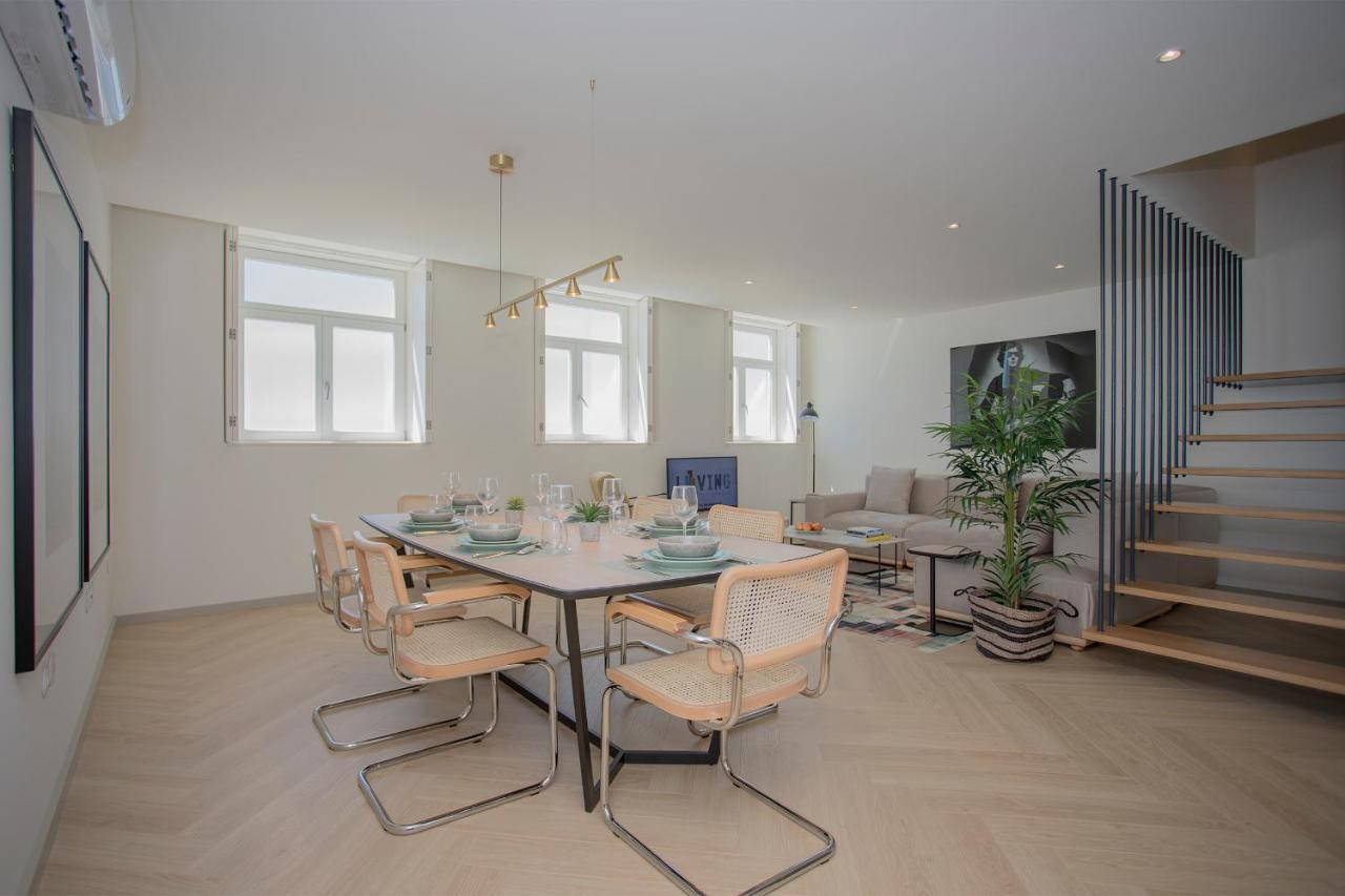 Apartment Liiiving In - Luxury Beachfront *