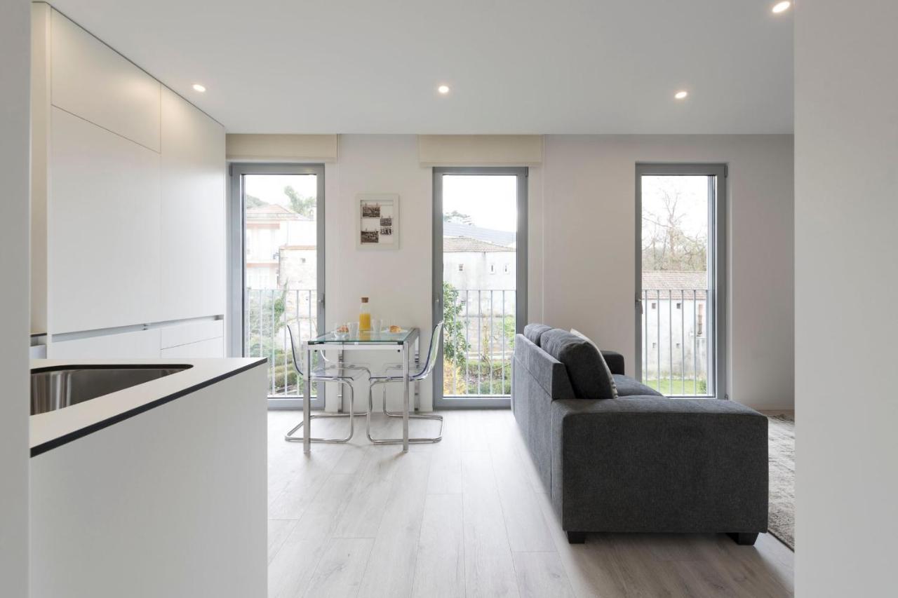 Lovelystay - Modern Loft With Gym & Free Parking Minutes Away From Cbd * Porto