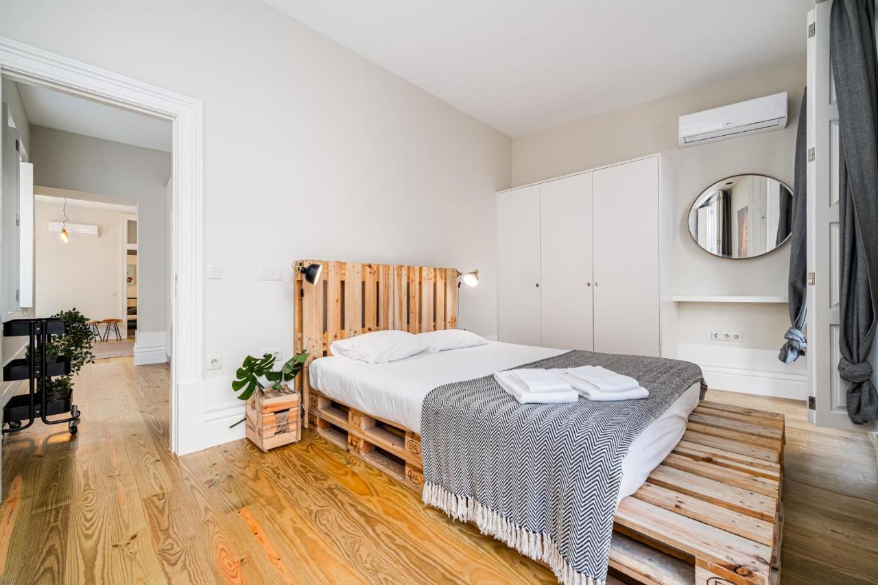 Nomad's Terrace & Spacious Apartment Porto