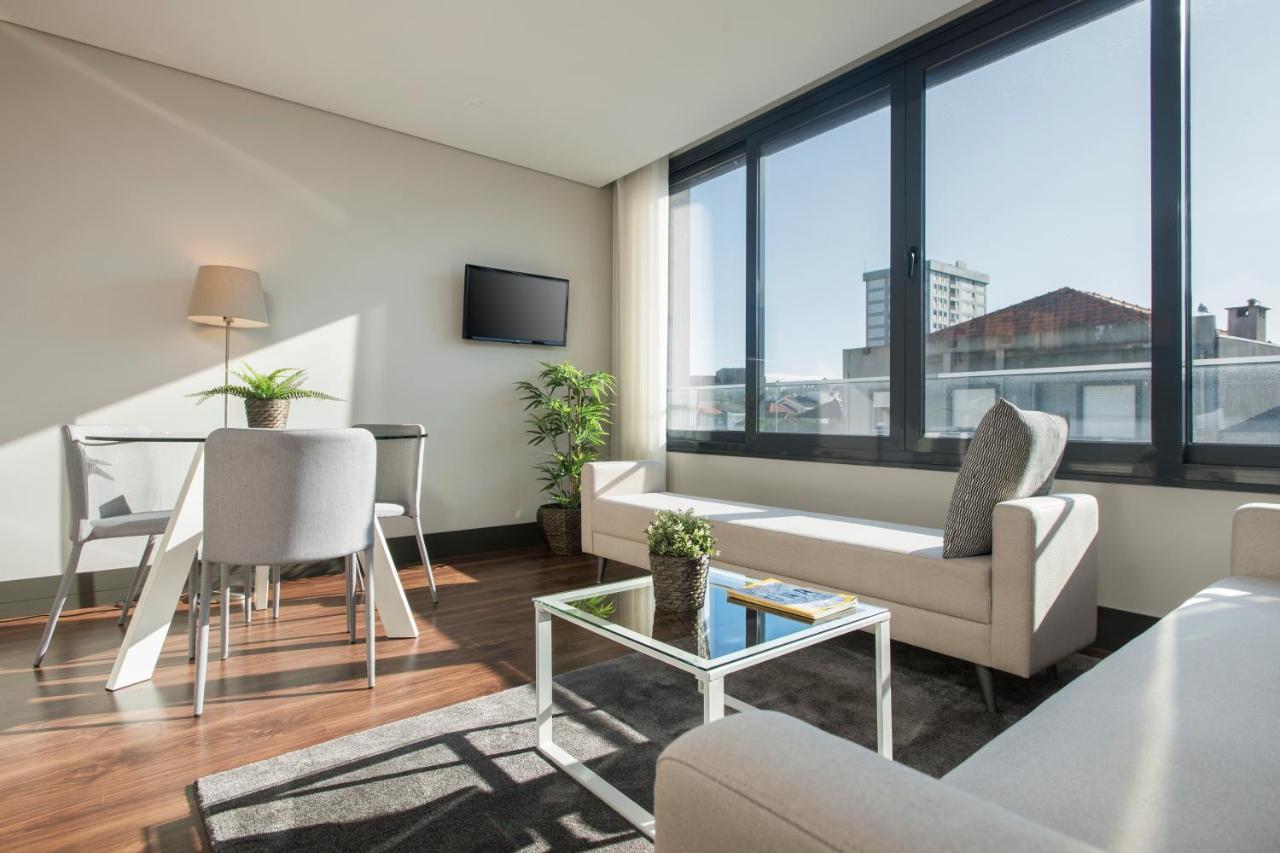 Live In - 68 Regras Appartement Porto
