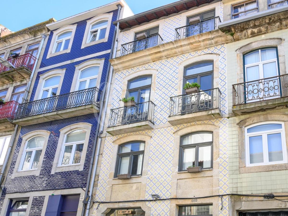 Almada Apartments 468 *