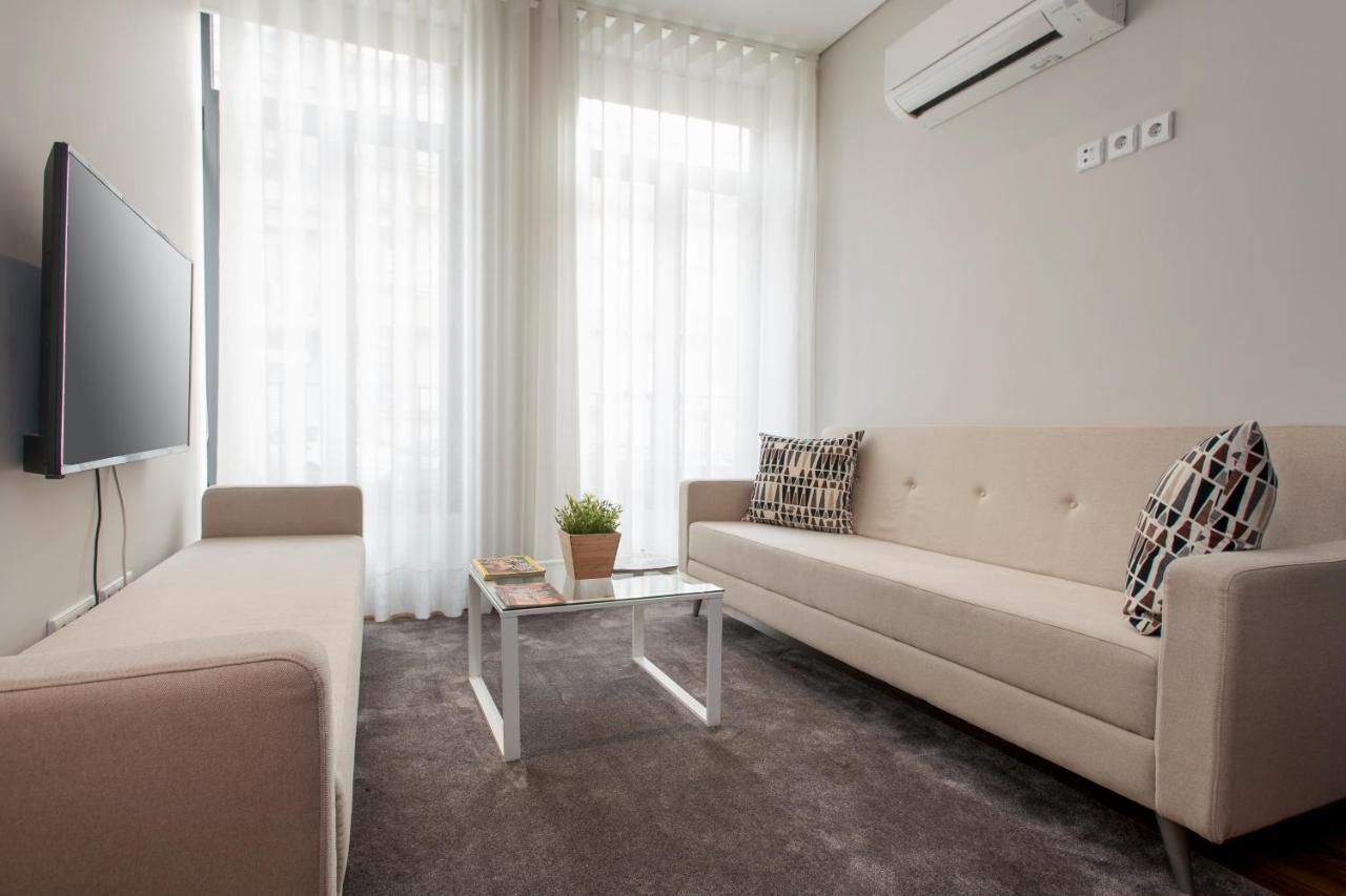 Live In - 68 Regras Appartement Porto