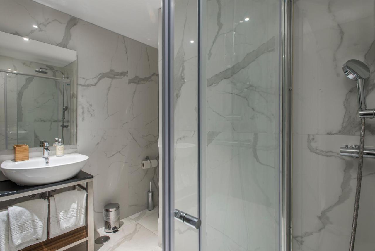 Live In - 68 Regras Appartement Porto